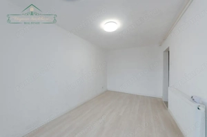 Garsonieră confort 1, cu centrală proprie, oraș Pecica, Arad - imagine 3