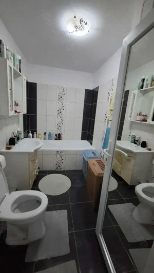 Apartament 2 dormitoare,decomandat, 56 mp, mobilat - imagine 9