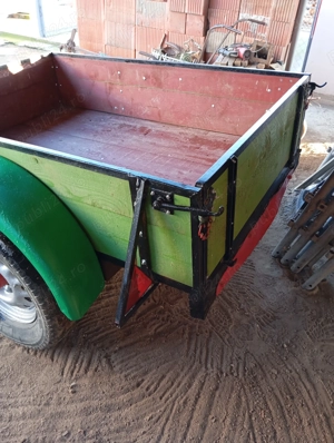 Vând remorca monoax 750 kg 