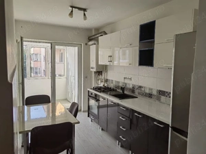 Inchiriez apartament in Floresti - imagine 2