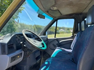 Mercedes Spriter 208 - imagine 6