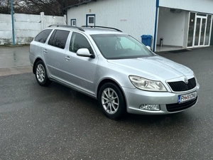 Skoda Octavia 2009 - imagine 2