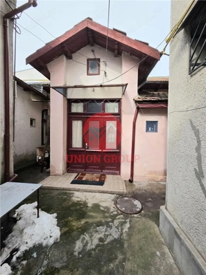 Casa 3 Camere + Garsoniera in Vila, Zona Centrala