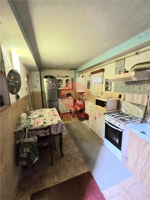 Casa 3 Camere Si Garsoniera in Vila, Zona Centrala - imagine 4