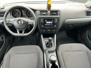 Volksvagen  Jetta  - imagine 2