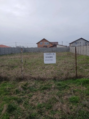 proprietar vand teren intravilan 