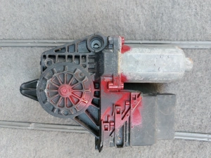 Motoraș macara geam ușă față pentru Volkswagen PASSAT B5.5 - imagine 3