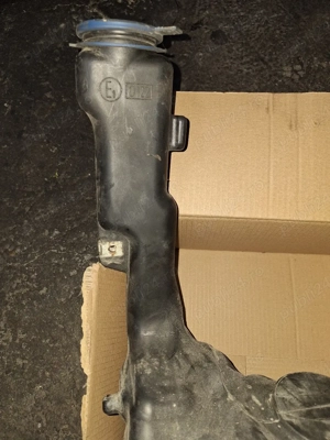 Rezervor lichid parbriz Mercedes C-Class W204 2007 - 2012 E-Class W212 - imagine 3