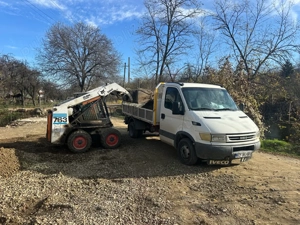 Închiriez utilaje de construcții cu operator - imagine 2