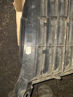 Grila radiator Volkswagen Passat B5.5 - imagine 2