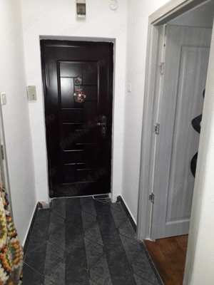 Ap decent 1 cam ultracentral la Podgoria pe Bulevard total mobilat si utilat etaj 1  - imagine 7