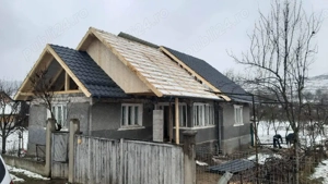 meseriasi in acoperisuri 65 lei pm 