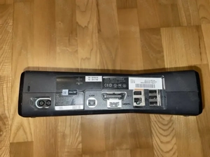 Consola jocuri XBOX 360 S 250 GB HDD + 2 controlere wireless - imagine 4