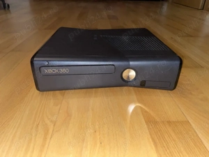 Consola jocuri XBOX 360 S 250 GB HDD + 2 controlere wireless - imagine 2