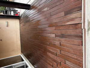 Vând deck terasă din lemn   13,23 mp   cu accesorii montaj