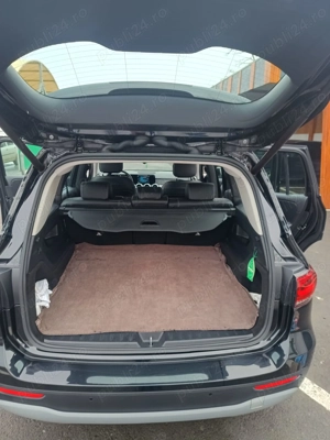 Mercedes Benz GLB 220 - imagine 4