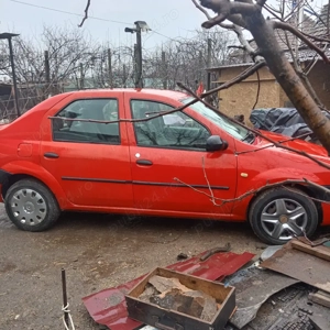 Vand Dacia Logan 1,6 ,an fabricatie 2008 - imagine 1