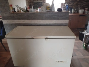 Vând lada frigorifica 490 de litri