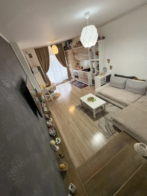 Apartment 3 camere, grădină proprie , spațios  - imagine 4