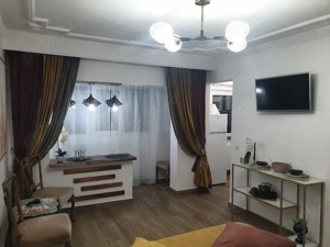 Vand garsoniera in zona centrala - imagine 3