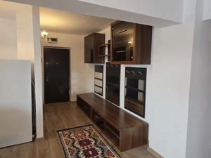 Inchiriez apartament 3 camere Centrul Civic Camera de Comert - imagine 2