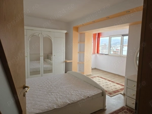 Inchiriez apartament 3 camere Centrul Civic Camera de Comert - imagine 6