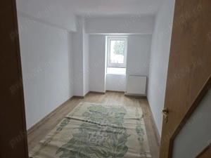 Inchiriez apartament 3 camere Centrul Civic Camera de Comert - imagine 7