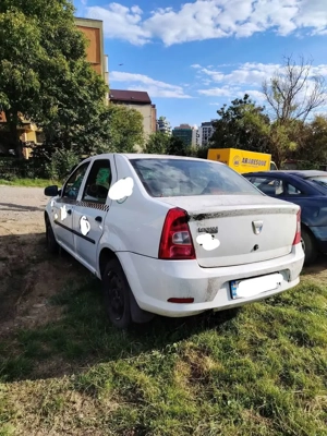 Dezmembrez Logan alb 1.6 16 valve