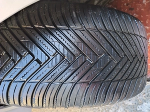 Vând jante aliaj cu tot cu cauciucuri 235/40/18 s-au schimb cu jante aliaj 205/55/16 cu cauciucuri