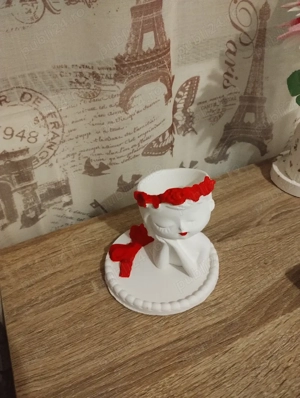 ornamente fetita și tăviță 