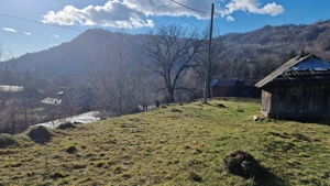 Oportunitate Unică Investiție: 1800 mp intravilan pe Valea Vâlsanului + Construcție Piatră 