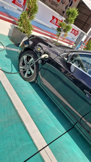 Volvo V 60 Plug in hybrid - imagine 3