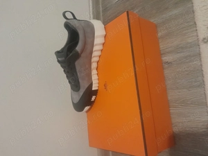 Adidasi Hermes sneakers 