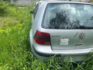 Dezmembrez Golf 4 : 1.6 , 16 valve aus