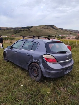 Dezmembrez Opel Astra H 1.7 diesel - imagine 3