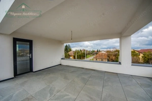Vilă modernă cu 5 camere, P+1, zona Gai, Arad - imagine 13