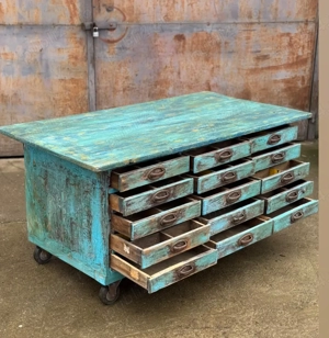 Cabinet cu multe sertare. - imagine 2