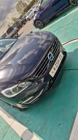 Volvo V 60 Plug in hybrid - imagine 4