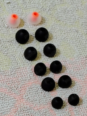 SET 6 Seturi Doape silicon casti handsfree, noi nefolosite -10LEI - imagine 2