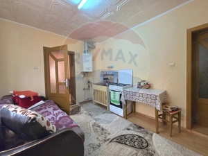 Casa pe strada Prefect Vasile Molovan- Tarnaveni - imagine 12