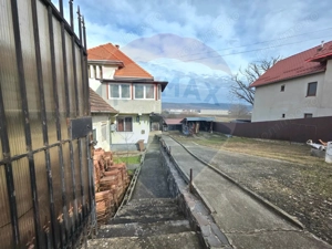 Casa pe strada Prefect Vasile Molovan- Tarnaveni - imagine 4