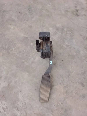 Pedala acceleratie Opel Astra g 