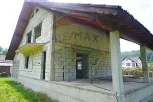 Casă cu 5 camere de vânzare, Moisei - imagine 3