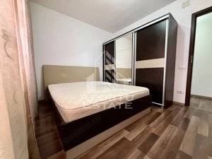 Apartament cu 2 camere, decomandat, zona Dambovita