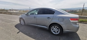 Se vinde Toyota avensis  - imagine 8