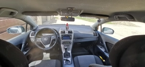 Se vinde Toyota avensis  - imagine 6