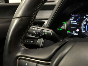 Lexus UX - imagine 18