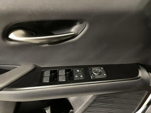 Lexus UX - imagine 16