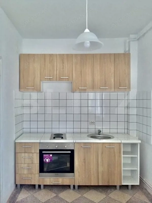 Apartament cu 3 camere + Terasa, 87 mp, zona Central - imagine 2