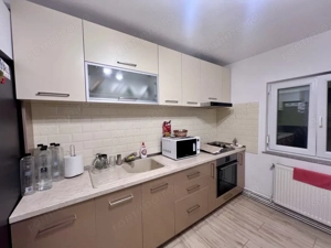  Apartament modern 3 camere, decomandat, 70mp - zona Lipovei - imagine 6